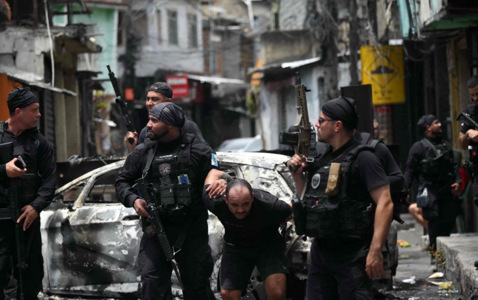 64 Killed in Police Raid in Rio - Trump Fanboys Lula & Angers Bolsonaro Supporters - AFGE Tells Dems to Abandon Position