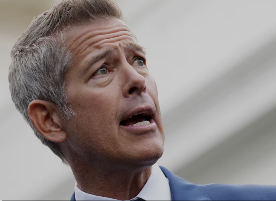 Feds Threaten to Shutdown Some Airspace Over Sickouts - Black Teamsters to Challenge O'Brein - Machinists Dig in St. Louis