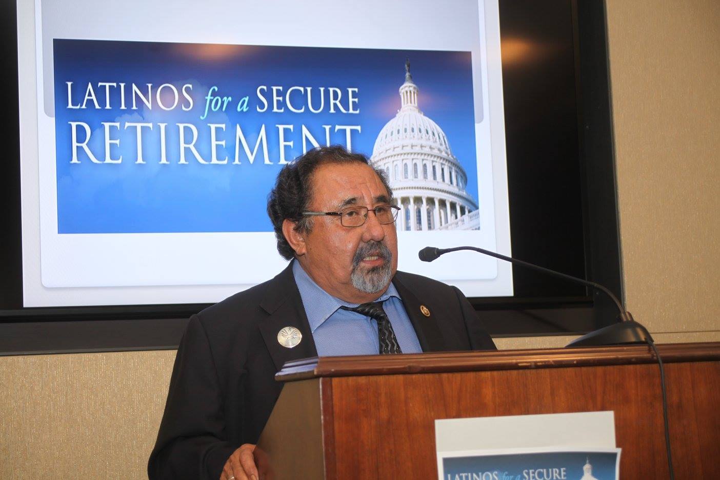 Latinos & Seniors Organize to Expand Social Security to Immigrants