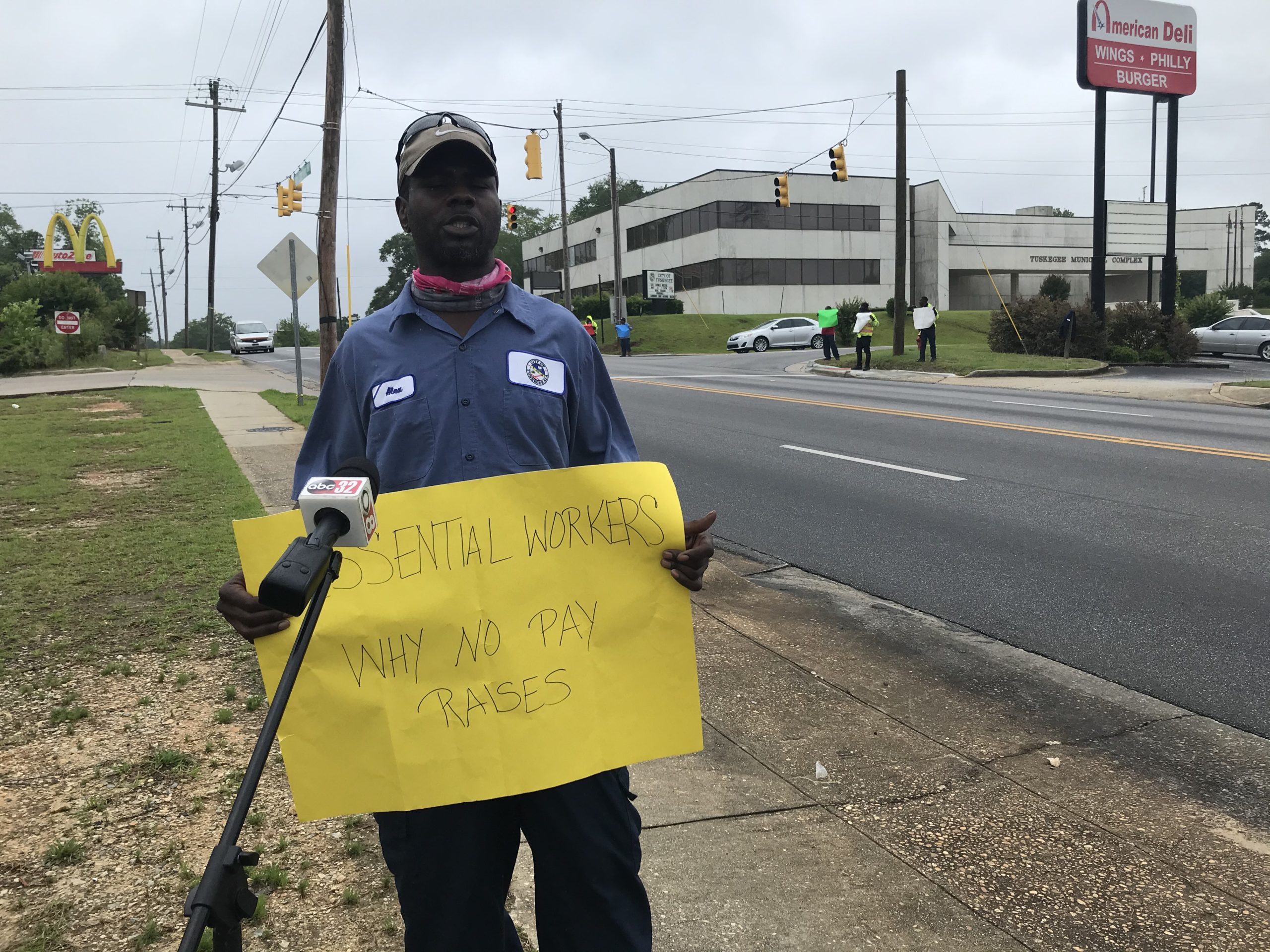 Alabama Sanitation Workers Strike - Fruit Workers Win Changes - 66,000 Healthcare Workers Have COVID