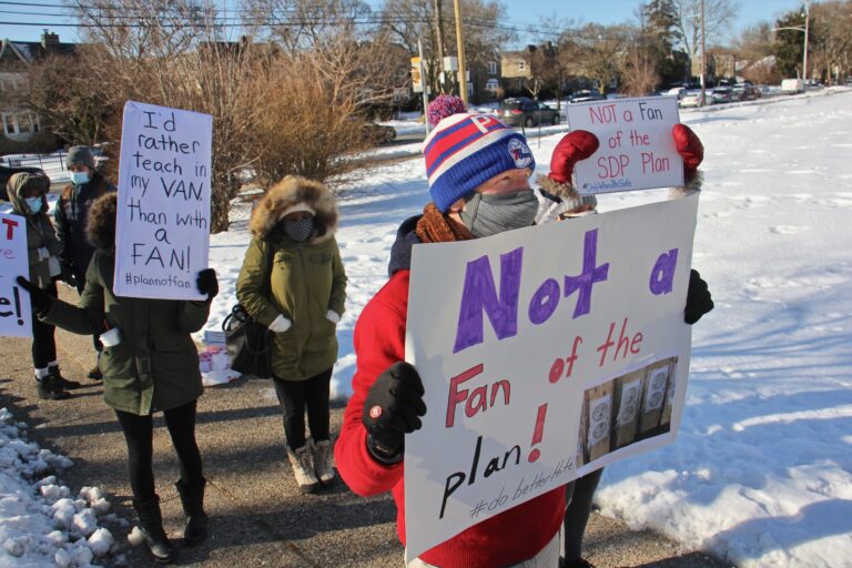 Amazon Construction Workers Strike - Philly Teachers Strike - CTU Leader Karen Lewis Dies