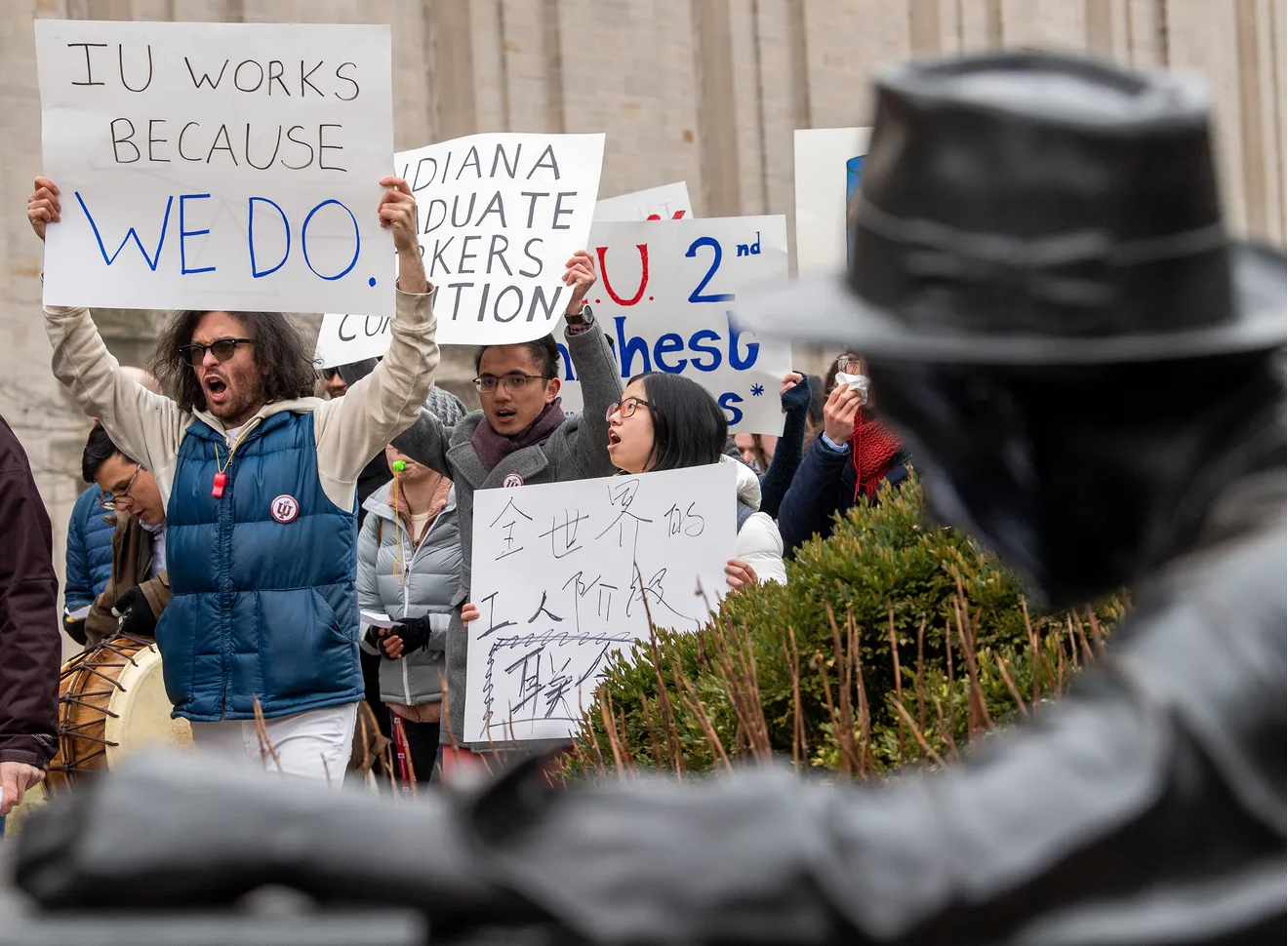 2,500 Indiana Graduate Employees Strike -  600 K.C. Painters Strike - CNN Only Did 5 Minutes of Amazon Union Coverage