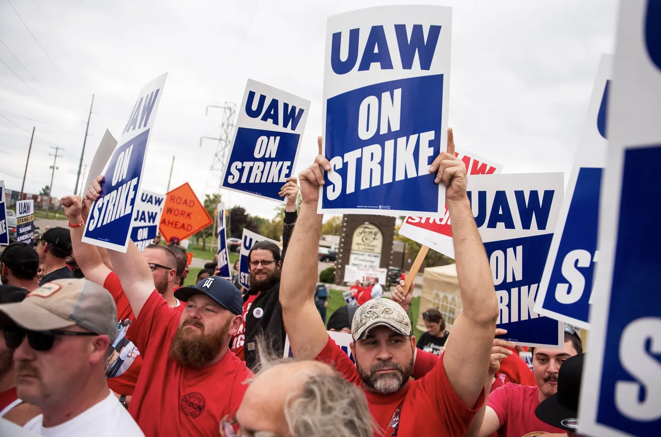 UAW to Target Dealerships - Automakers Have Lost $4 Billion During Strike - CVS Pharmacist Walkout Movement Grows - Newsome Vetos Unemployment Benefit